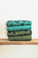 MrsMinDesign BruceandFriends Fledermaeuse Spinnen Spinnenweben Smaragd Khaki h