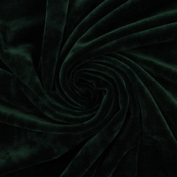 082618-000564-kelz-nicky-drapiert